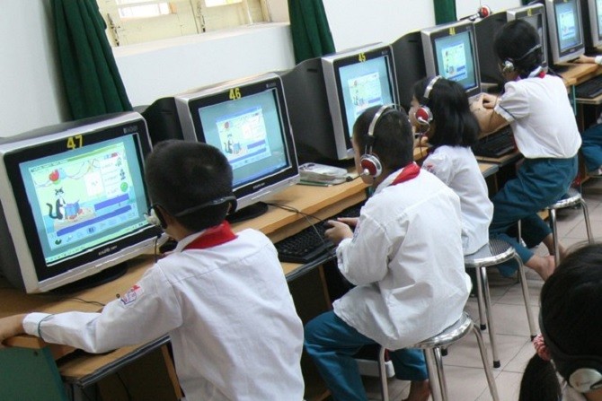 Đài Loan yêu cầu cha mẹ hạn chế thời gian chơi game của trẻ em 