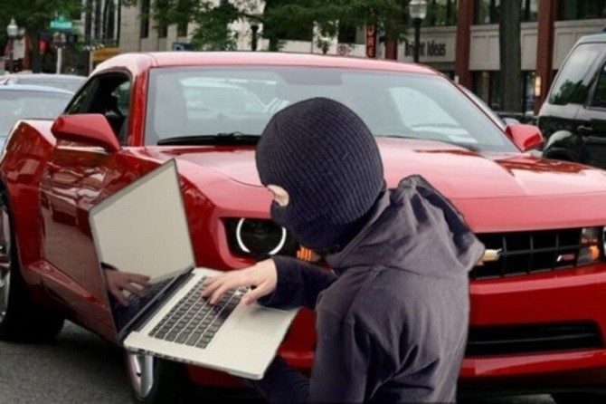 FBI: Tin tặc có thể hack xe hơi từ xa