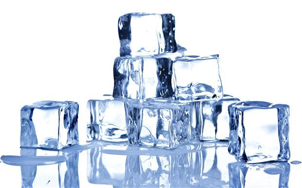 Vì sao nước nóng đóng băng nhanh hơn nước lạnh? 