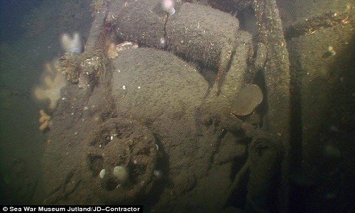 Xác tàu ngầm HMS Tarpon dưới đáy biển Đan Mạch. 