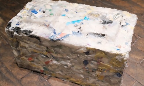 Gạch làm từ nhựa tái chế có thể đối phó động đất