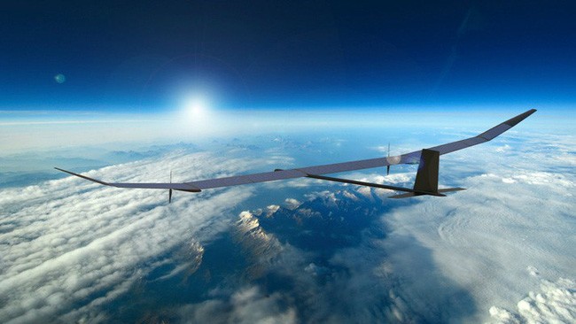 Ra mắt máy bay năng lượng mặt trời