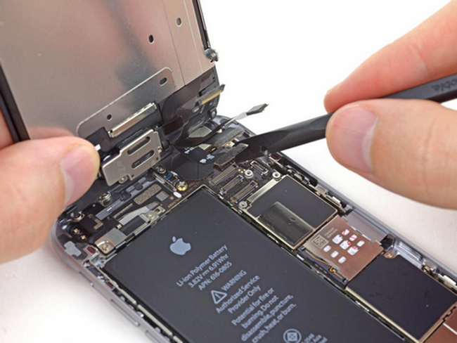 Vì sao Apple không thích người dùng tự sửa iPhone