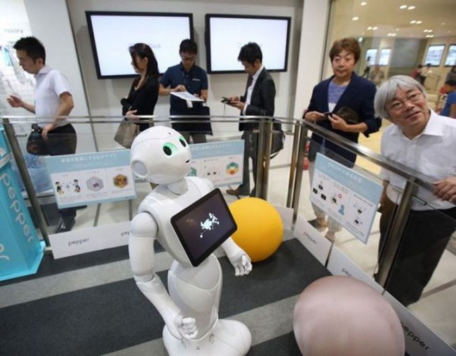 Thiếu lao động, Nhật Bản phải nhờ cậy vào... robot