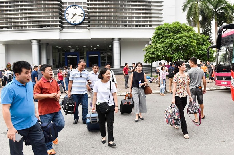 Hơn 800 giảng viên Đại học Bách khoa lên đường làm nhiệm vụ tại Thanh Hóa