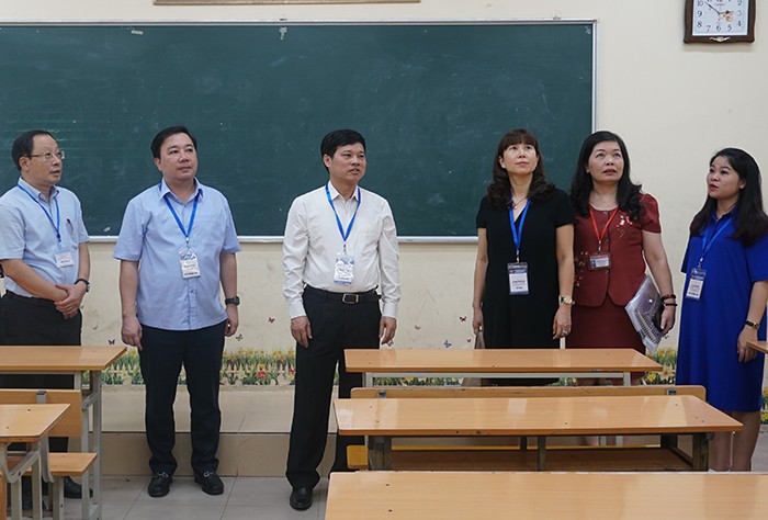 Ban chỉ đạo thi THPT quốc gia TP Hà Nội kiểm tra công tác tổ chức kỳ thi tại quận Hoàng Mai