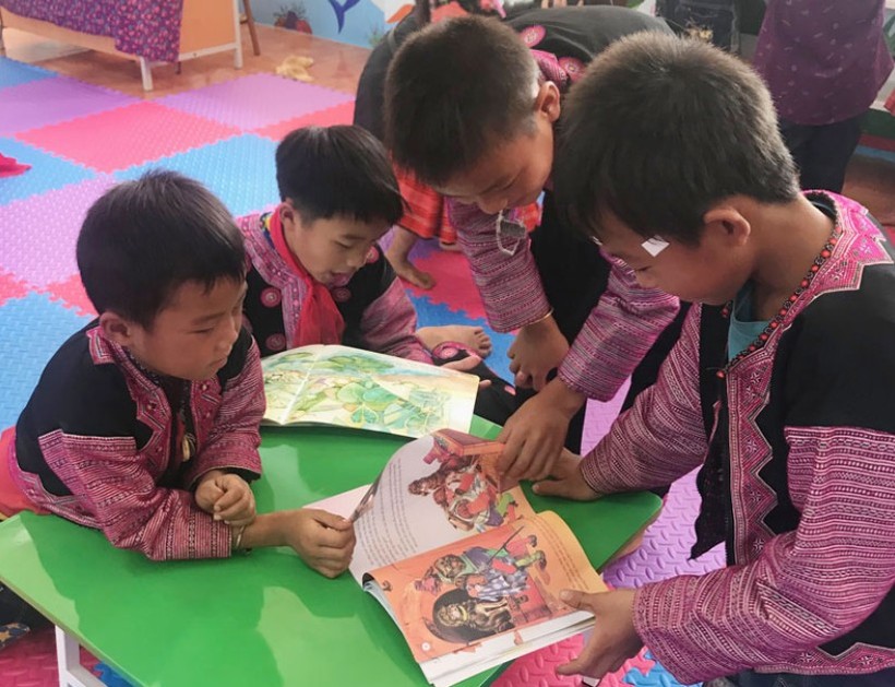 Thư viện thân thiện của học sinh dân tộc Mông