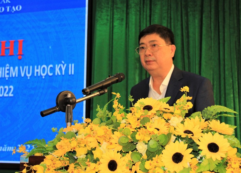 Giám đốc Sở GD&ĐT Đắk Lắk Phạm Đăng Khoa phát biểu tại Hội nghị.
