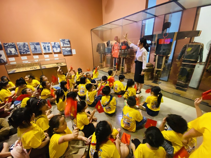 Học sinh vui học qua trải nghiệm Bảo tàng Đắk Lắk ảnh 6