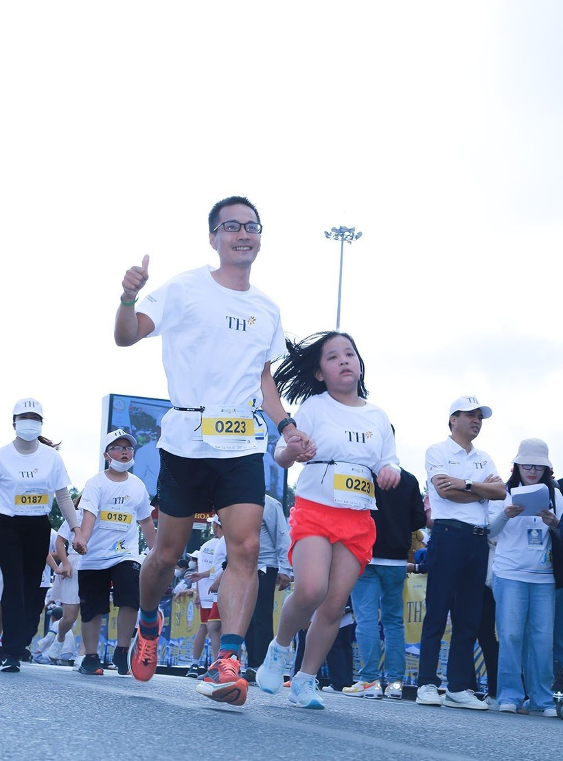 Hàng nghìn học sinh tham gia giải chạy S-Race 2023 tại Lâm Đồng ảnh 4