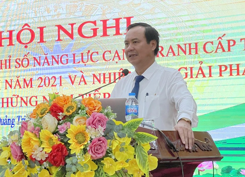 Ông Võ Văn Hưng - Chủ tịch UBND tỉnh Quảng Trị đề nghị các đơn vị, địa phương cần xây dựng kế hoạch cải thiện và nâng cao chỉ số năng lực cạnh tranh.