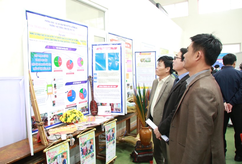 Hơn 100 đề tài của học sinh Quảng Trị tham gia thi Khoa học kỹ thuật cấp tỉnh  ảnh 4