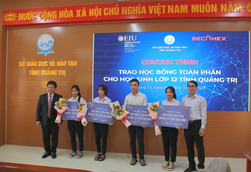 Học sinh giỏi tại Quảng Trị có cơ hội học tập trong môi trường chuẩn quốc tế ảnh 4