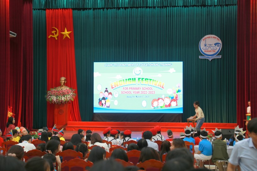 Sở GD&ĐT tỉnh Quảng Trị tổ chức Ngày hội “Giao lưu tiếng Anh cho học sinh tiểu học.