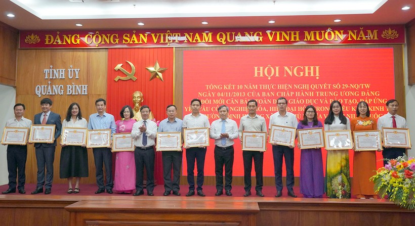 Chất lượng giáo dục toàn diện ở Quảng Bình được duy trì vững chắc ảnh 2