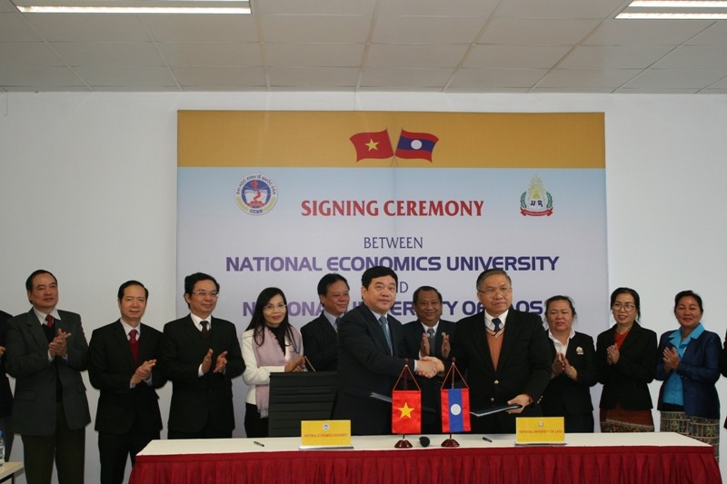 Trường ĐH Kinh tế Quốc dân và Trường Đại học Quốc gia Lào ký thoả thuận hợp tác đào tạo trình độ Thạc sĩ