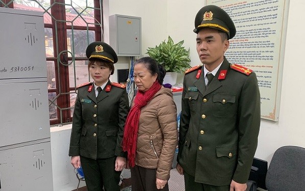 Cơ quan công an thi hành các quyết định tố tụng đối với Nguyễn Thị Huệ.