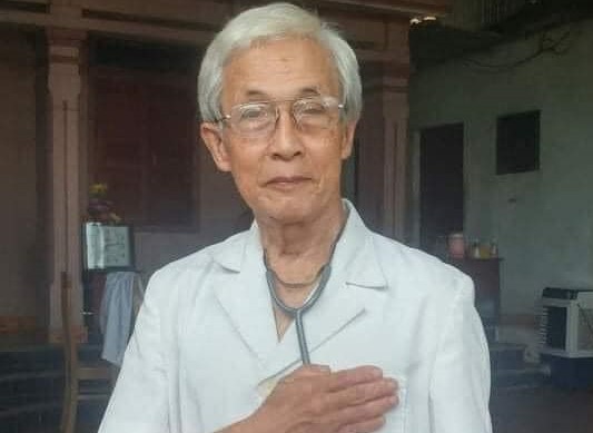 Bác sĩ Nguyễn Văn Trang viết đơn tình nguyện lên tuyến đầu chống dịch Covid-19.