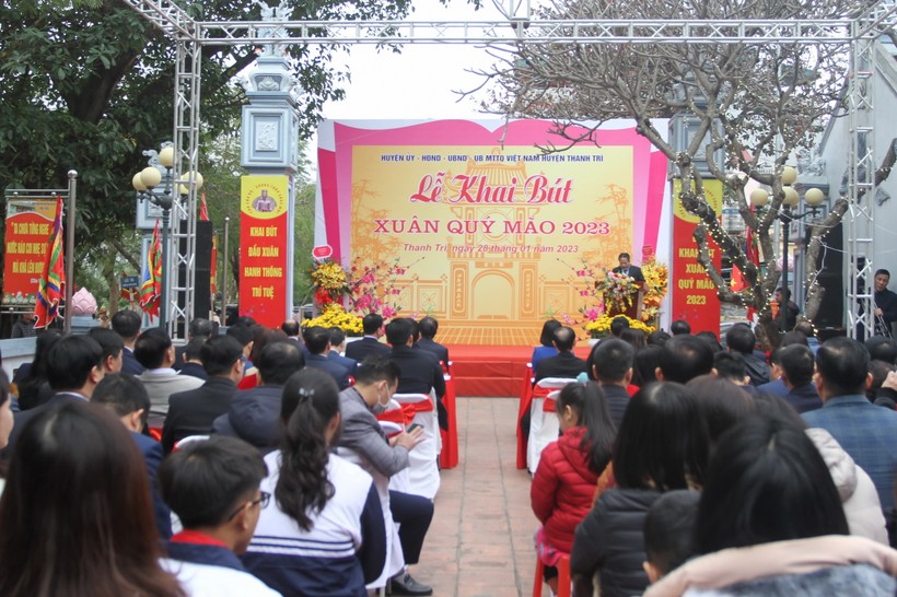 Ngành Giáo dục Hà Nội tổ chức lễ khai bút đầu xuân Quý Mão 2023 ảnh 1