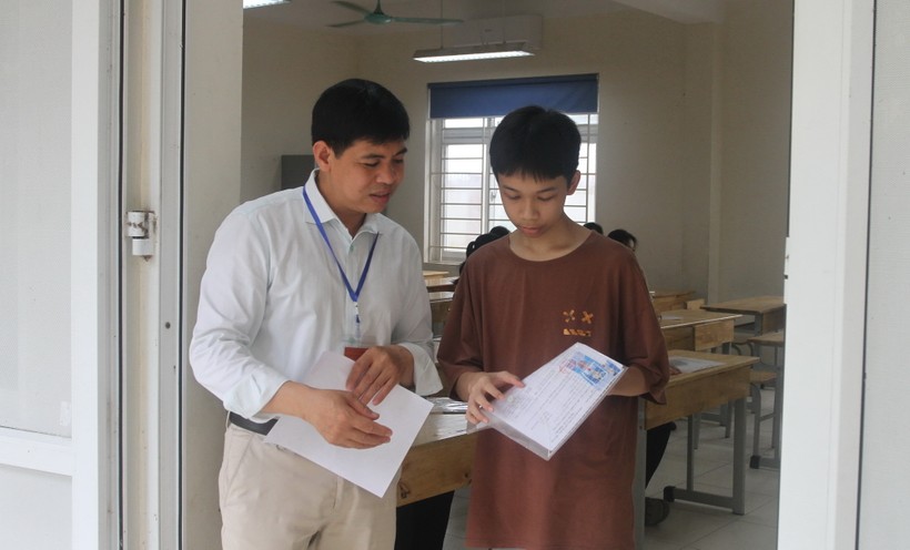 Thí sinh tham dự kỳ thi tuyển sinh vào lớp 10 tại Hà Nội năm 2023.