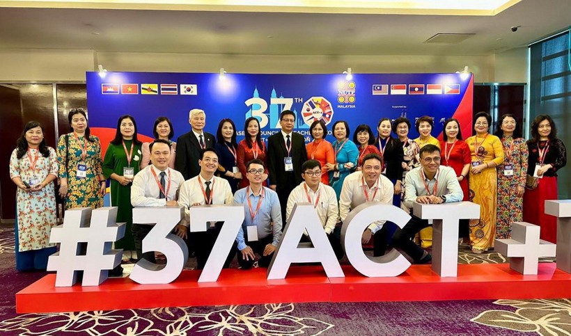 Công đoàn Giáo dục Việt Nam dự hội nghị giáo giới ASEAN Hàn Quốc.