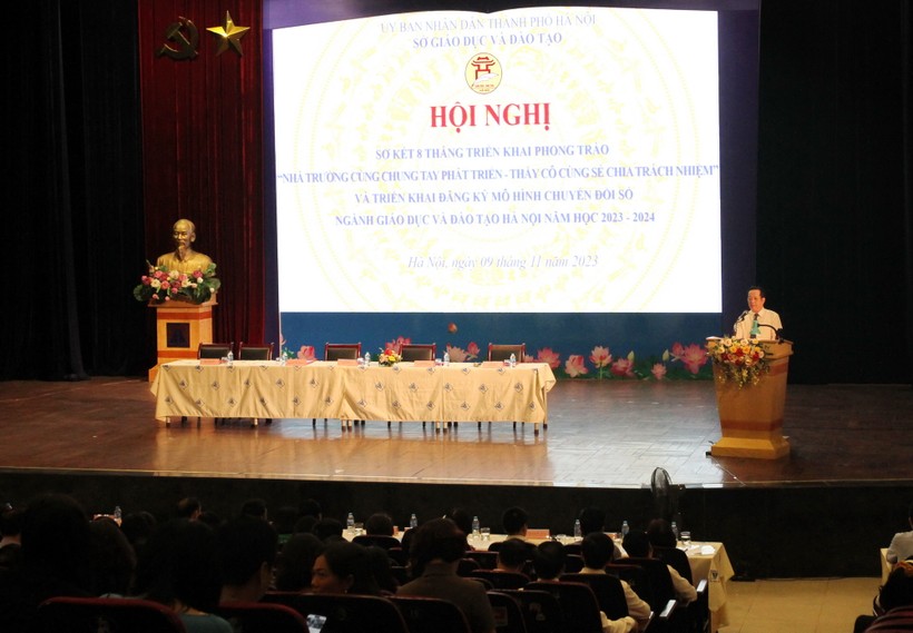 Giám đốc Sở GD&ĐT Hà Nội Trần Thế Cương phát biểu tại Hội nghị.
