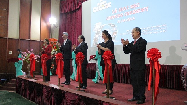 Thứ trưởng Bộ Văn hóa – Thể thao và Du lịch Tạ Quang Đông cùng các đại biểu tham dự Lễ khai mạc LHP tài liệu Châu Âu – Việt Nam lần thứ 10.