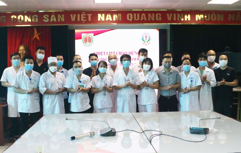 Bác sĩ, điều dưỡng tình nguyện tham gia công tác phòng, chống dịch tại Bắc Ninh.