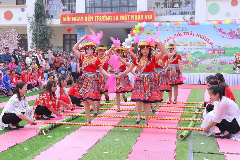 Trường học Bắc Giang lan tỏa giá trị văn hóa từ hoạt động trải nghiệm Tết ảnh 2
