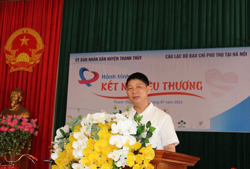 'Nâng bước' đến trường cho học sinh khó khăn tỉnh Phú Thọ ảnh 3