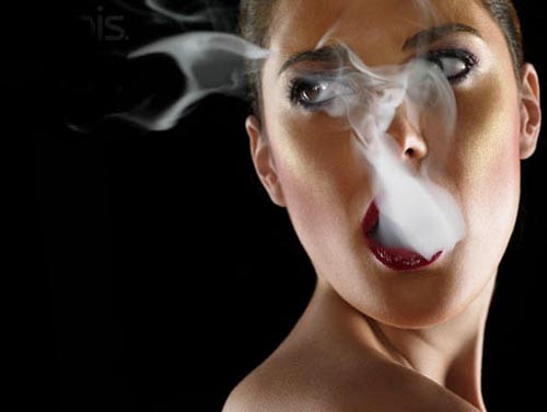Hút thuốc lá gây nhiều bệnh về mắt