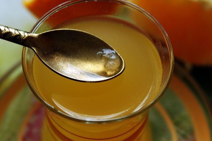 Uống nước mật ong trước khi đi ngủ tốt gấp 100 lần thuốc bổ