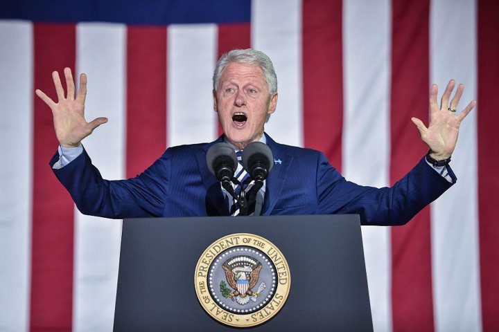 Bill Clinton viết tiểu thuyết về tổng thống mất tích