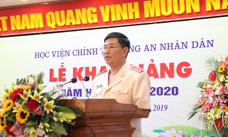 Thiếu tướng, PGS.TS Trần Vi Dân - Giám đốc Học viện phát biểu tại lễ khai giảng