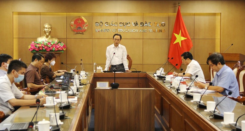 Thứ trưởng Hoàng Minh Sơn phát biểu tại hội nghị.