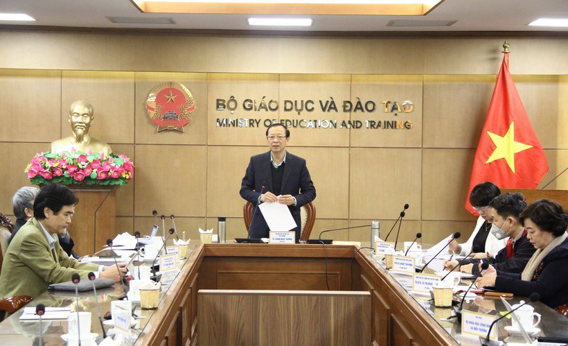 Thứ trưởng Phạm Ngọc Thưởng phát biểu tại cuộc họp.