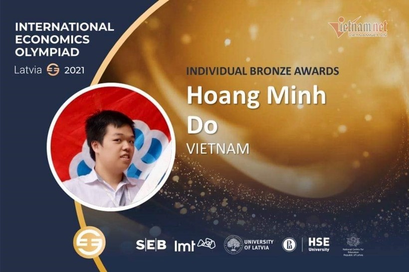 Đỗ Hoàng Minh – 1 trong 2 học sinh giành Huy chương Đồng tại IEO 2021.