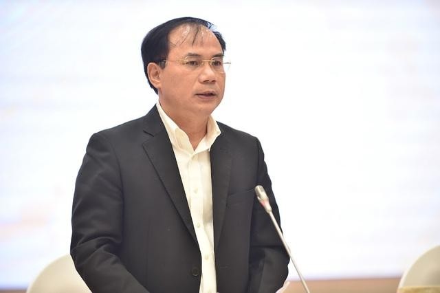 Thứ trưởng Bộ Xây dựng Nguyễn Văn Sinh trả lời câu hỏi của báo chí về tháo gỡ khó khăn, vướng mắc cho thị trường bất động sản, các dự án bất động sản.