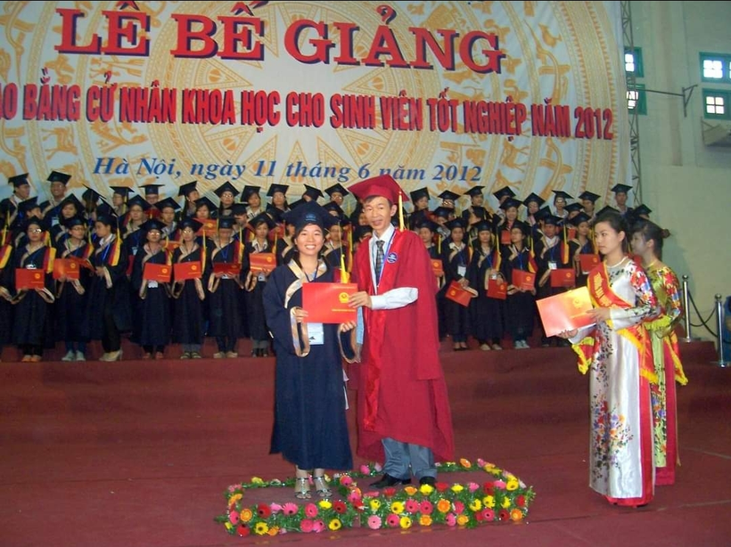 Nữ giáo viên Việt Nam đầu tiên nhận Giải thưởng 'Tỏa sáng sức mạnh tri thức' ảnh 2