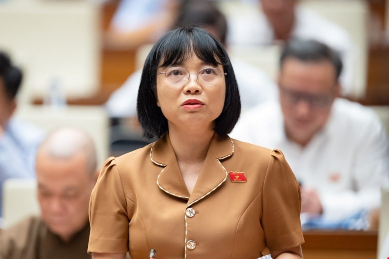 Bà Nguyễn Thị Việt Nga - Phó Trưởng Đoàn chuyên trách Đoàn đại biểu Quốc hội tỉnh Hải Dương.