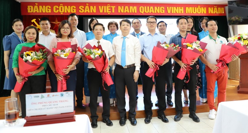 Lễ ký kết, thỏa thuận hợp tác giữa Học viện Phụ nữ Việt Nam với 6 tổ chức, doanh nghiệp diễn ra thành công tốt đẹp. ảnh 2
