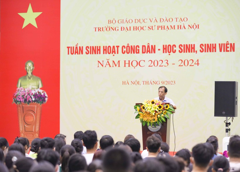 PGS.TS. Nguyễn Văn Trào - Phó Hiệu trưởng Trường ĐH Sư phạm Hà Nội chia sẻ tại buổi khai mạc. ảnh 2