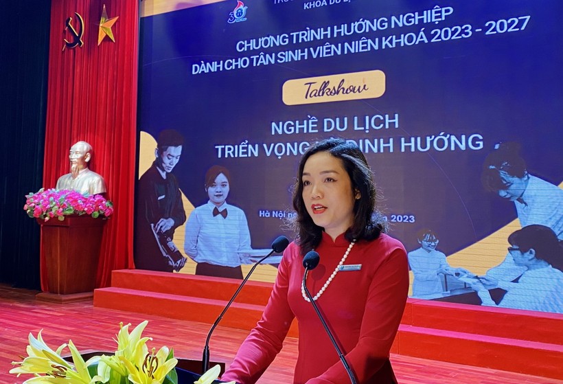 TS Nguyễn Thị Thu Mai – Trưởng Khoa Du lịch, Trường ĐH Mở Hà Nội phát biểu tại chương trình. ảnh 1