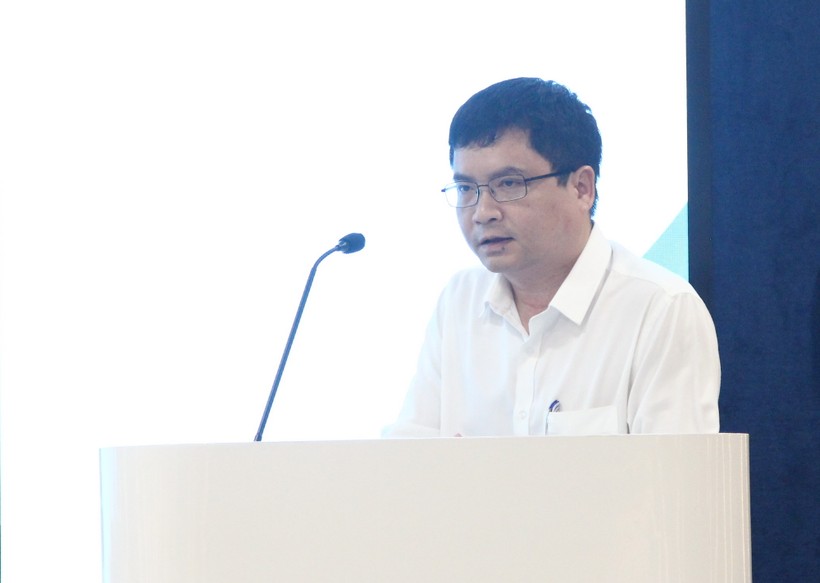PGS.TS Đặng Hoài Bắc – Giám đốc Học viện Công nghệ Bưu chính viễn thông chia sẻ tại hội thảo. ảnh 5