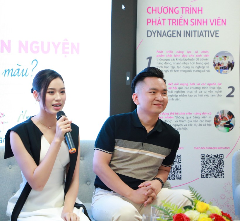 Hoa hậu Đỗ Thị Hà chia sẻ một số kỷ niệm khi đi làm thiện nguyện.