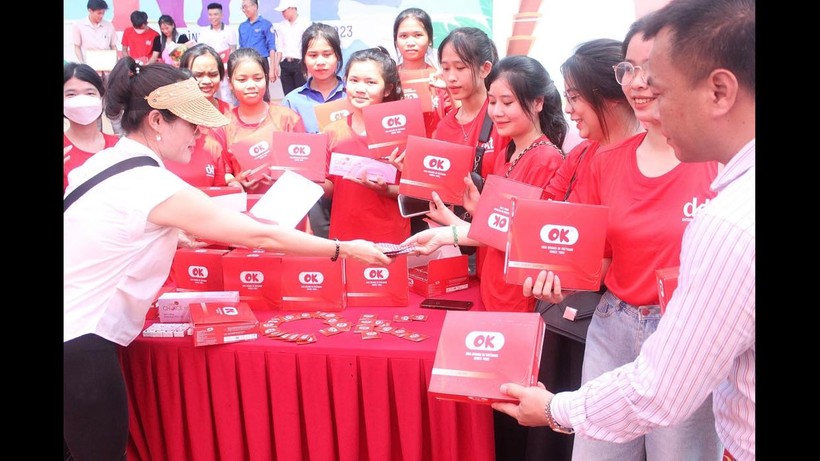 Sinh viên tỉnh Quảng Bình hào hứng với 'Hành trình SV - OK' ảnh 1