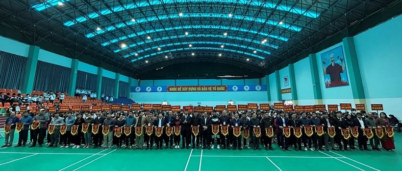Gần 700 VĐV dự Hội thi thể dục thể thao học sinh Trung học tỉnh Ninh Bình  ảnh 1