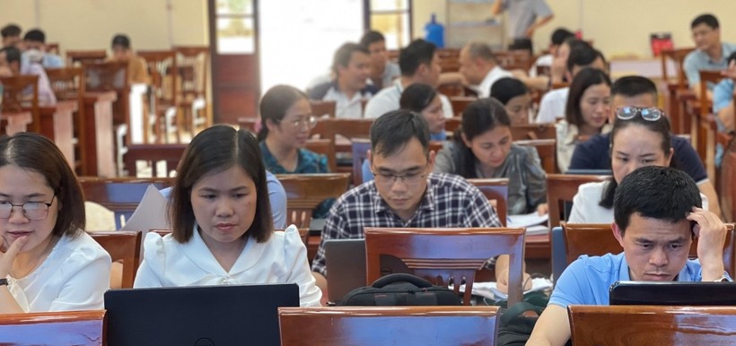 Lạng Sơn bồi dưỡng 152 giáo viên công tác ôn thi tốt nghiệp THPT ảnh 1