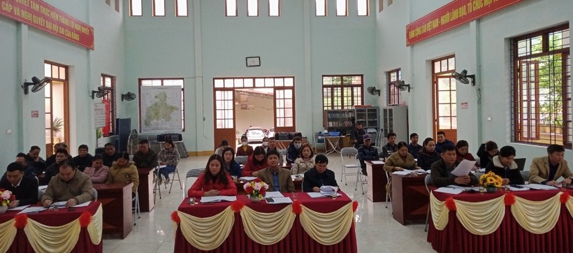 Quang cảnh buổi Lễ khai giảng lớp xoá mù chữ ở xã Tri Lễ, huyện Văn Quan, tỉnh Lạng Sơn.