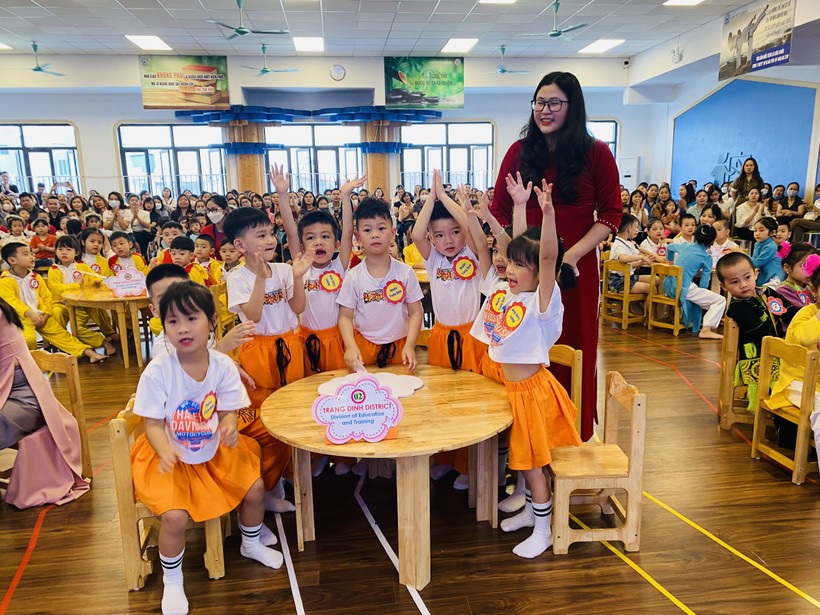 Lạng Sơn tổ chức ngày hội giao lưu tiếng Anh cho trẻ mầm non ảnh 1